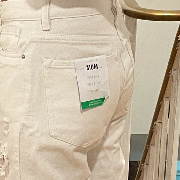 mom jeans - Picture 2 of 4